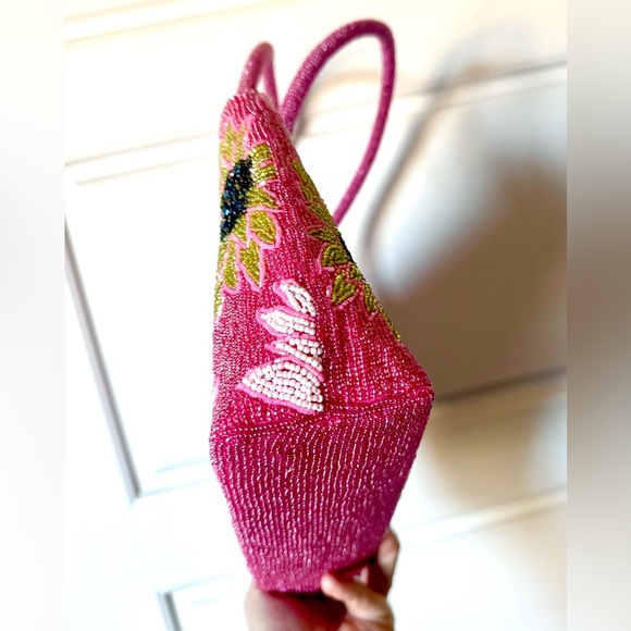 Vintage Beaded Flower Purse - Picture 4 of 14